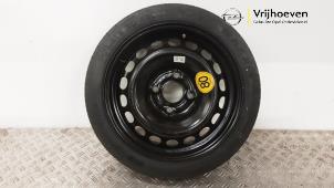 Gebruikte Thuiskomer Opel Karl 1.0 12V Prijs € 80,00 Margeregeling aangeboden door Autodemontage Vrijhoeven B.V.