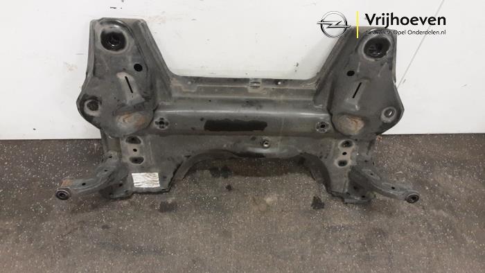 Gebruikte Subframe Opel Corsa F (UB/UH/UP) 1.2 Turbo 12V 100 Prijs € 80,00 Margeregeling aangeboden door Autodemontage Vrijhoeven B.V.
