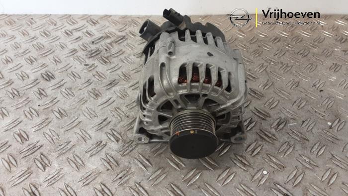Gebruikte Dynamo Opel Corsa F (UB/UH/UP) 1.2 Turbo 12V 100 Prijs € 50,00 Margeregeling aangeboden door Autodemontage Vrijhoeven B.V.