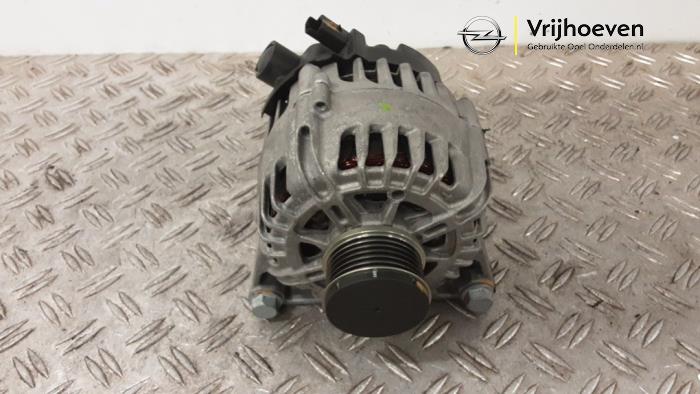 Gebruikte Dynamo Opel Corsa F (UB/UH/UP) 1.2 Turbo 12V 100 Prijs € 50,00 Inclusief btw aangeboden door Autodemontage Vrijhoeven B.V.