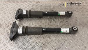 Gebruikte Schokdemper set Opel Corsa F (UB/UH/UP) 1.2 Turbo 12V 100 Prijs € 70,00 Inclusief btw aangeboden door Autodemontage Vrijhoeven B.V.