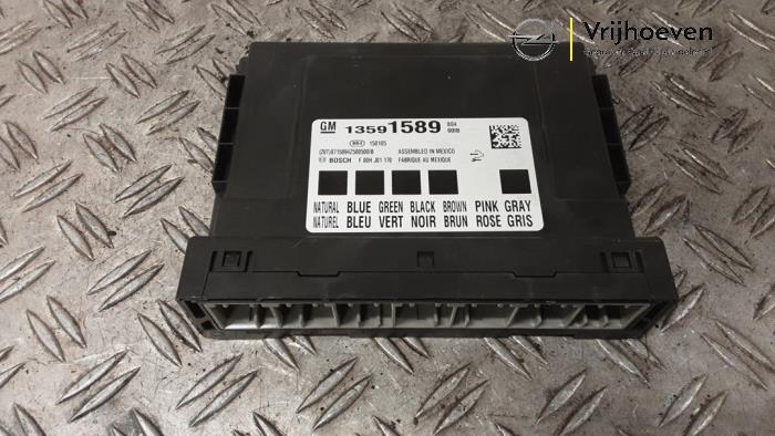 Gebruikte Module Bodycontrol Opel Corsa E 1.4 Turbo 16V Prijs € 80,00 Margeregeling aangeboden door Autodemontage Vrijhoeven B.V.