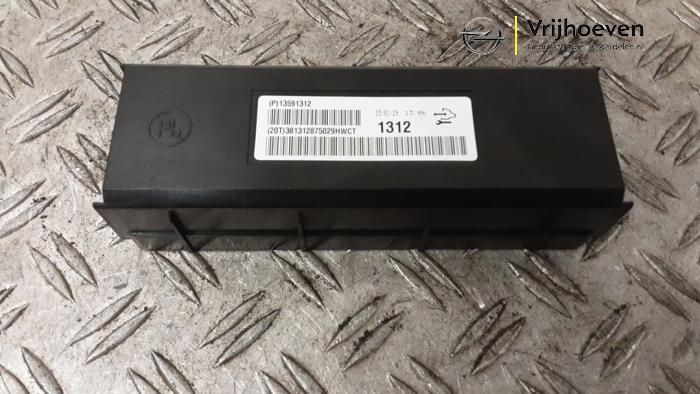 Gebruikte Computer Kachel Opel Corsa E 1.4 Turbo 16V Prijs € 20,00 Margeregeling aangeboden door Autodemontage Vrijhoeven B.V.