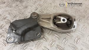 Gebruikte Motorrubber Opel Crossland (X) 1.2 Turbo 12V Prijs € 10,00 Margeregeling aangeboden door Autodemontage Vrijhoeven B.V.