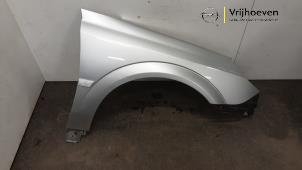 Gebruikte Scherm rechts-voor Opel Vectra C Caravan 2.2 DIG 16V Prijs € 50,00 Margeregeling aangeboden door Autodemontage Vrijhoeven B.V.