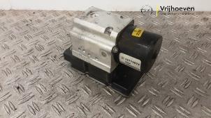 Gebruikte ABS Pomp Opel Vectra C Caravan 2.2 DIG 16V Prijs € 30,00 Margeregeling aangeboden door Autodemontage Vrijhoeven B.V.