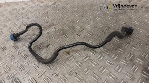 Gebruikte Brandstofleiding Opel Adam 1.0 Ecotec 12V SIDI Turbo Prijs € 30,00 Margeregeling aangeboden door Autodemontage Vrijhoeven B.V.