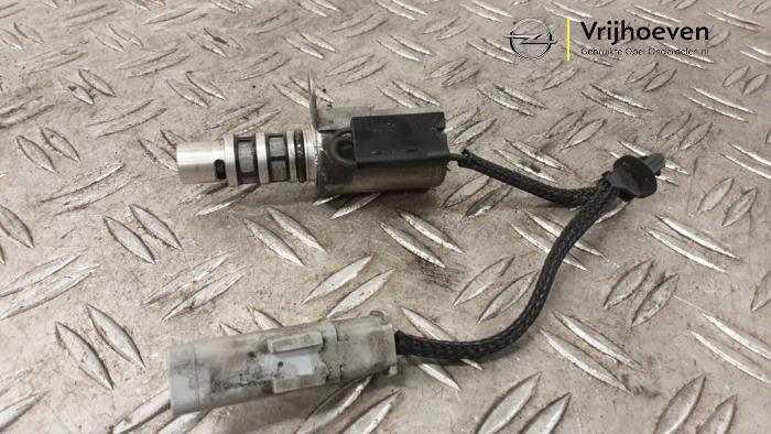 Gebruikte Oliedruk Schakelaar Opel Corsa F (UB/UH/UP) 1.5 CDTI 100 Prijs € 75,00 Margeregeling aangeboden door Autodemontage Vrijhoeven B.V.