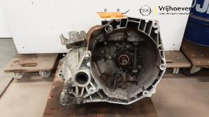 Gebruikte Versnellingsbak Opel Combo 1.3 CDTI 16V ecoFlex Prijs € 750,00 Margeregeling aangeboden door Autodemontage Vrijhoeven B.V.