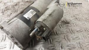 Startmotor van een Opel Insignia Grand Sport 1.5 Turbo 16V 140 2017