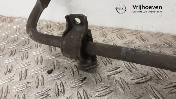 Stabilisatorstang achter van een Opel Insignia Grand Sport 1.5 Turbo 16V 140 2017