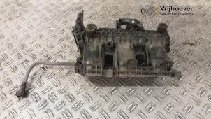 Gebruikte Inlaatspruitstuk Opel Corsa F (UB/UH/UP) 1.2 Turbo 12V 100 Prijs € 45,00 Margeregeling aangeboden door Autodemontage Vrijhoeven B.V.