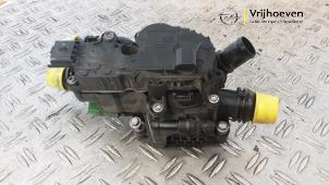 Gebruikte Thermostaathuis Opel Combo Cargo 1.6 CDTI 100 Prijs € 70,00 Margeregeling aangeboden door Autodemontage Vrijhoeven B.V.