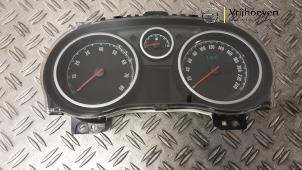 Gebruikte Cockpit Opel Corsa D 1.6i OPC 16V Turbo Prijs € 125,00 Margeregeling aangeboden door Autodemontage Vrijhoeven B.V.