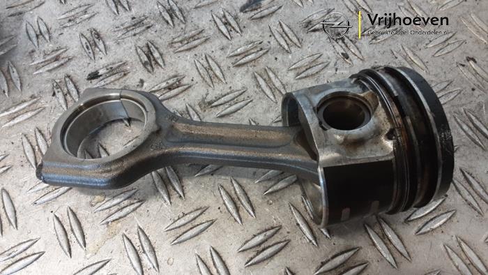 Gebruikte Zuiger Opel Grandland (X) 1.6 CDTi 120 Prijs € 35,00 Margeregeling aangeboden door Autodemontage Vrijhoeven B.V.