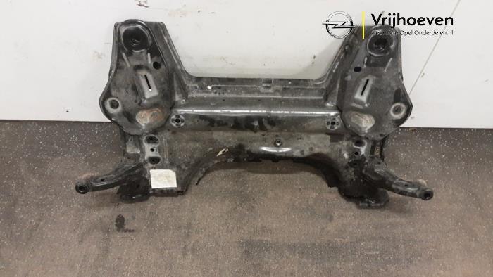 Gebruikte Subframe Opel Corsa F (UB/UH/UP) 1.2 Turbo 12V 100 Prijs € 80,00 Margeregeling aangeboden door Autodemontage Vrijhoeven B.V.