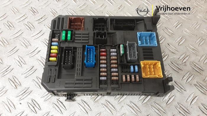 Gebruikte Bodycontrol Module Opel Corsa F (UB/UH/UP) 1.2 Turbo 12V 100 Prijs € 100,00 Margeregeling aangeboden door Autodemontage Vrijhoeven B.V.