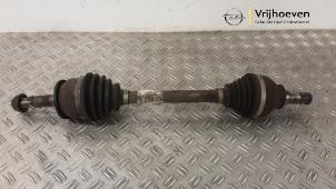 Gebruikte Homokineetas links-voor Opel Astra K Sports Tourer 1.6 CDTI 136 16V Prijs € 100,00 Margeregeling aangeboden door Autodemontage Vrijhoeven B.V.