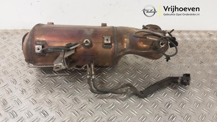 Gebruikte Roetfilter Opel Astra K Sports Tourer 1.6 CDTI 136 16V Prijs € 1.500,00 Margeregeling aangeboden door Autodemontage Vrijhoeven B.V.