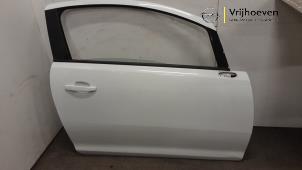 Gebruikte Deur 2Deurs rechts Opel Corsa D 1.6i OPC 16V Turbo Prijs € 40,00 Margeregeling aangeboden door Autodemontage Vrijhoeven B.V.