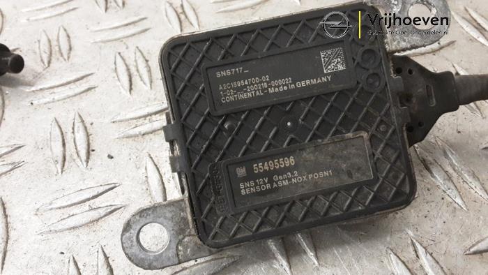 Nox sensor van een Opel Astra K Sports Tourer 1.6 CDTI 136 16V 2018