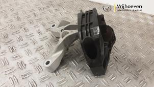 Gebruikte Motorsteun Opel Corsa F (UB/UH/UP) 1.2 Turbo 12V 100 Prijs € 35,00 Margeregeling aangeboden door Autodemontage Vrijhoeven B.V.