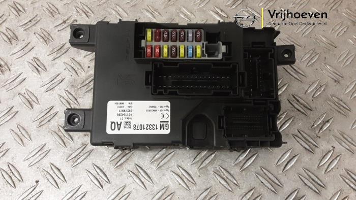 Gebruikte Computer Body Control Opel Corsa D 1.6i OPC 16V Turbo Prijs € 100,00 Margeregeling aangeboden door Autodemontage Vrijhoeven B.V.