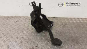 Gebruikte Rempedaal Opel Corsa F (UB/UH/UP) 1.2 Turbo 12V 100 Prijs € 70,00 Margeregeling aangeboden door Autodemontage Vrijhoeven B.V.