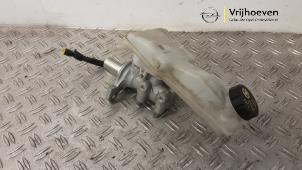 Gebruikte Hoofdremcilinder Opel Corsa F (UB/UH/UP) 1.2 Turbo 12V 100 Prijs € 40,00 Margeregeling aangeboden door Autodemontage Vrijhoeven B.V.