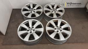 Gebruikte Velgen set Opel Astra J GTC (PD2/PF2) 1.4 Turbo 16V ecoFLEX 140 Prijs € 250,00 Margeregeling aangeboden door Autodemontage Vrijhoeven B.V.