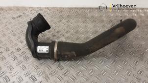 Gebruikte Intercooler Slang Opel Astra J GTC (PD2/PF2) 1.4 Turbo 16V ecoFLEX 140 Prijs € 75,00 Margeregeling aangeboden door Autodemontage Vrijhoeven B.V.