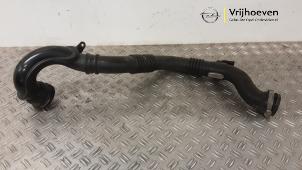 Gebruikte Intercooler Buis Opel Astra J GTC (PD2/PF2) 1.4 Turbo 16V ecoFLEX 140 Prijs € 30,00 Margeregeling aangeboden door Autodemontage Vrijhoeven B.V.