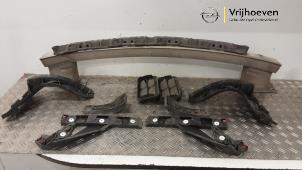 Gebruikte Bumperframe achter Opel Zafira Tourer (P12) 1.4 Turbo 16V ecoFLEX Prijs € 75,00 Margeregeling aangeboden door Autodemontage Vrijhoeven B.V.