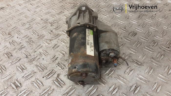 Gebruikte Startmotor Opel Tigra Twin Top 1.4 16V Prijs € 20,00 Margeregeling aangeboden door Autodemontage Vrijhoeven B.V.