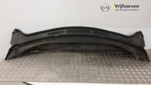 Gebruikte Paravent Opel Astra K 1.5 CDTi 122 12V Prijs € 100,00 Margeregeling aangeboden door Autodemontage Vrijhoeven B.V.