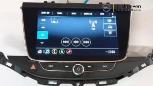 Gebruikte Display Multi Media regelunit Opel Astra K 1.5 CDTi 122 12V Prijs € 700,00 Margeregeling aangeboden door Autodemontage Vrijhoeven B.V.