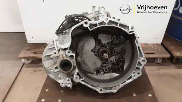 Gebruikte Versnellingsbak Opel Insignia Grand Sport 1.6 CDTI 16V 136 Prijs € 800,00 Inclusief btw aangeboden door Autodemontage Vrijhoeven B.V.