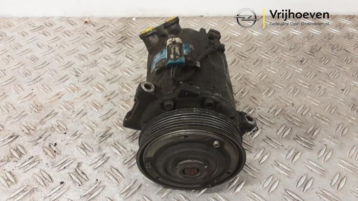 Gebruikte Aircopomp Opel Signum (F48) 3.2 V6 24V Prijs € 40,00 Margeregeling aangeboden door Autodemontage Vrijhoeven B.V.