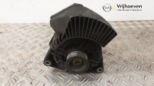Gebruikte Dynamo Opel Signum (F48) 3.2 V6 24V Prijs € 50,00 Margeregeling aangeboden door Autodemontage Vrijhoeven B.V.