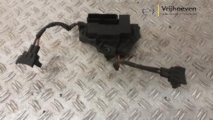 Gebruikte Koelvinweerstand Opel Signum (F48) 3.2 V6 24V Prijs € 40,00 Margeregeling aangeboden door Autodemontage Vrijhoeven B.V.