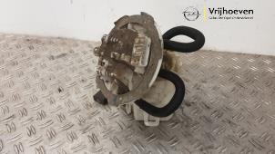 Gebruikte Tank element Pomp Opel Signum (F48) 3.2 V6 24V Prijs € 50,00 Margeregeling aangeboden door Autodemontage Vrijhoeven B.V.