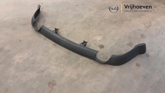Diffuser achterbumper van een Opel Signum (F48) 3.2 V6 24V 2004