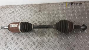 Gebruikte Aandrijfas links-voor Opel Insignia Grand Sport 1.6 CDTI 16V 136 Prijs € 99,99 Inclusief btw aangeboden door Autodemontage Vrijhoeven B.V.