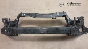 Gebruikte Frontpaneel Opel Adam 1.4 16V Prijs € 300,00 Margeregeling aangeboden door Autodemontage Vrijhoeven B.V.