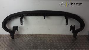 Gebruikte Bumperframe voor Opel Adam 1.4 16V Prijs € 50,00 Margeregeling aangeboden door Autodemontage Vrijhoeven B.V.