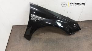 Gebruikte Scherm rechts-voor Opel Tigra Twin Top 1.4 16V Prijs € 50,00 Margeregeling aangeboden door Autodemontage Vrijhoeven B.V.