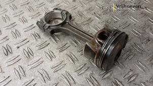 Gebruikte Zuiger Opel Astra K 1.4 Turbo 16V Prijs € 75,00 Margeregeling aangeboden door Autodemontage Vrijhoeven B.V.