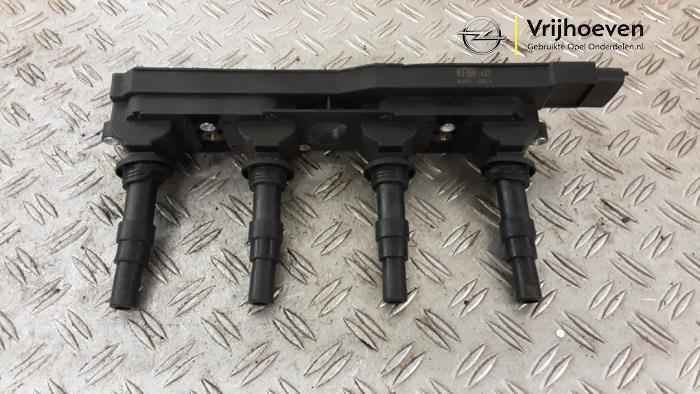 Gebruikte Bobine Opel Zafira (F75) 1.8 16V Prijs € 50,00 Margeregeling aangeboden door Autodemontage Vrijhoeven B.V.