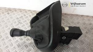 Gebruikte Versnellingspook Opel Combo 1.3 CDTI 16V ecoFlex Prijs € 60,00 Margeregeling aangeboden door Autodemontage Vrijhoeven B.V.