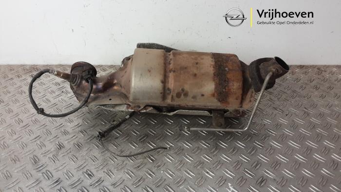 Gebruikte Roetfilter Opel Combo 1.6 CDTI 16V Prijs € 600,00 Margeregeling aangeboden door Autodemontage Vrijhoeven B.V.